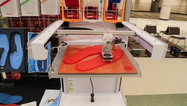 Printing shoe insoles with a 3D printer